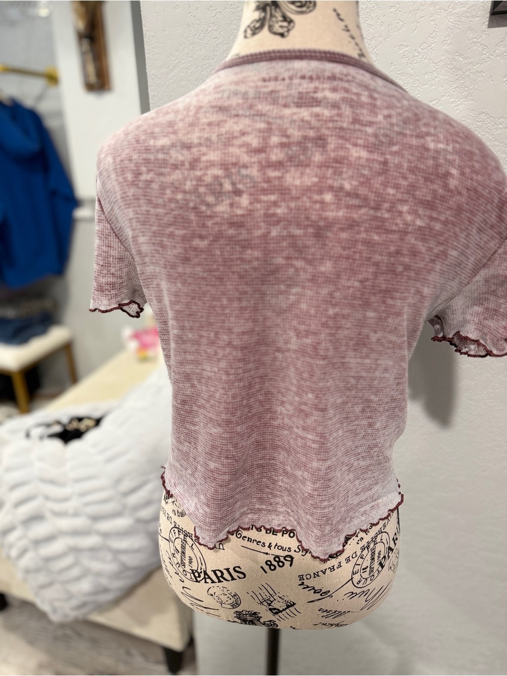 American Eagle Outfitters Burnout Tee Bundle Size Medium | 2 Short Sleeve Tops - Picture 5 of 13